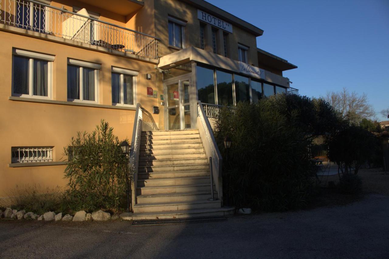 Logis Hotel Le Clement V Roquemaure  Exteriér fotografie